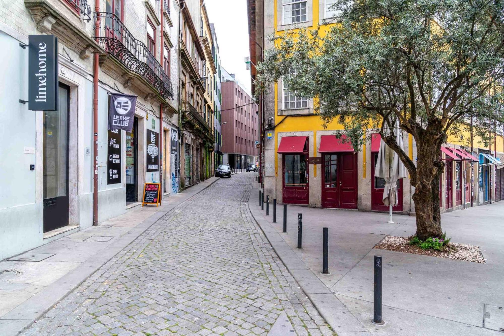 Limehome Porto Rua Das Oliveiras Exteriör bild